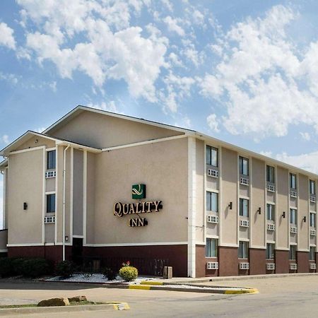 Quality Inn I-70 At Wanamaker Topeka Exterior photo