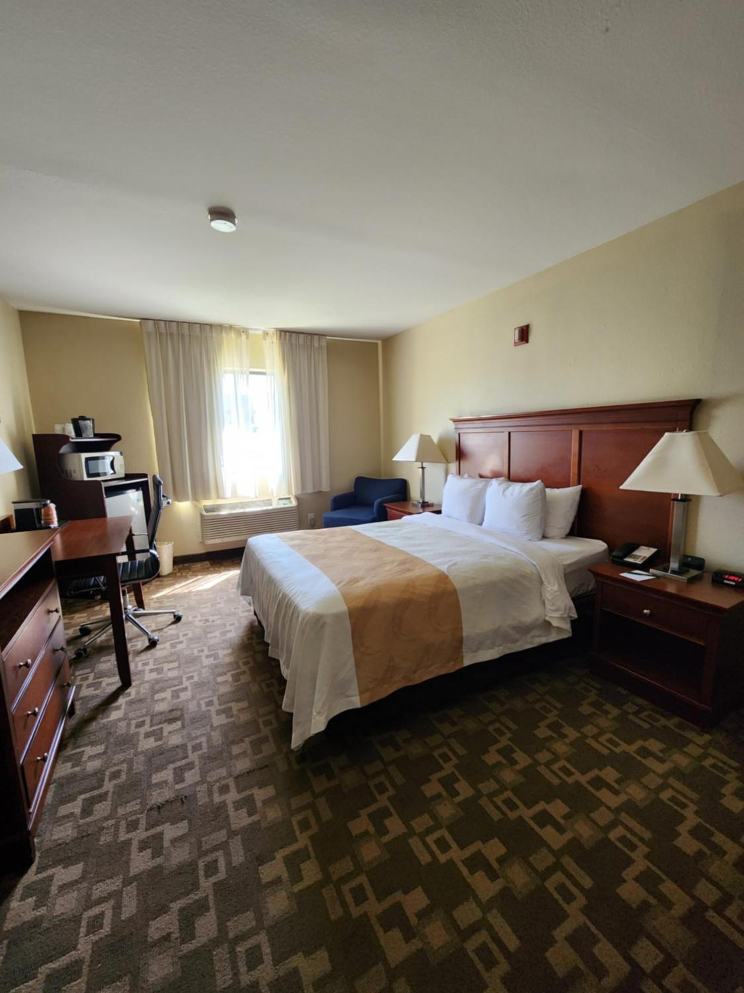 Quality Inn I-70 At Wanamaker Topeka Exterior photo