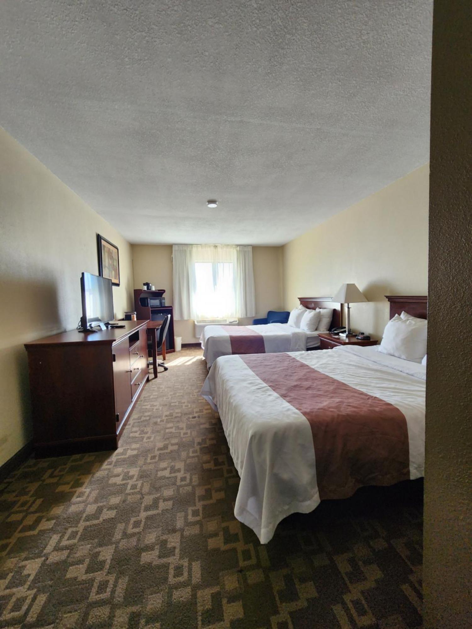 Quality Inn I-70 At Wanamaker Topeka Exterior photo