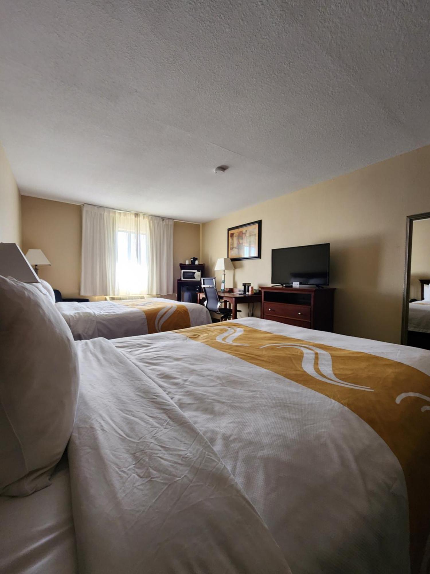 Quality Inn I-70 At Wanamaker Topeka Exterior photo