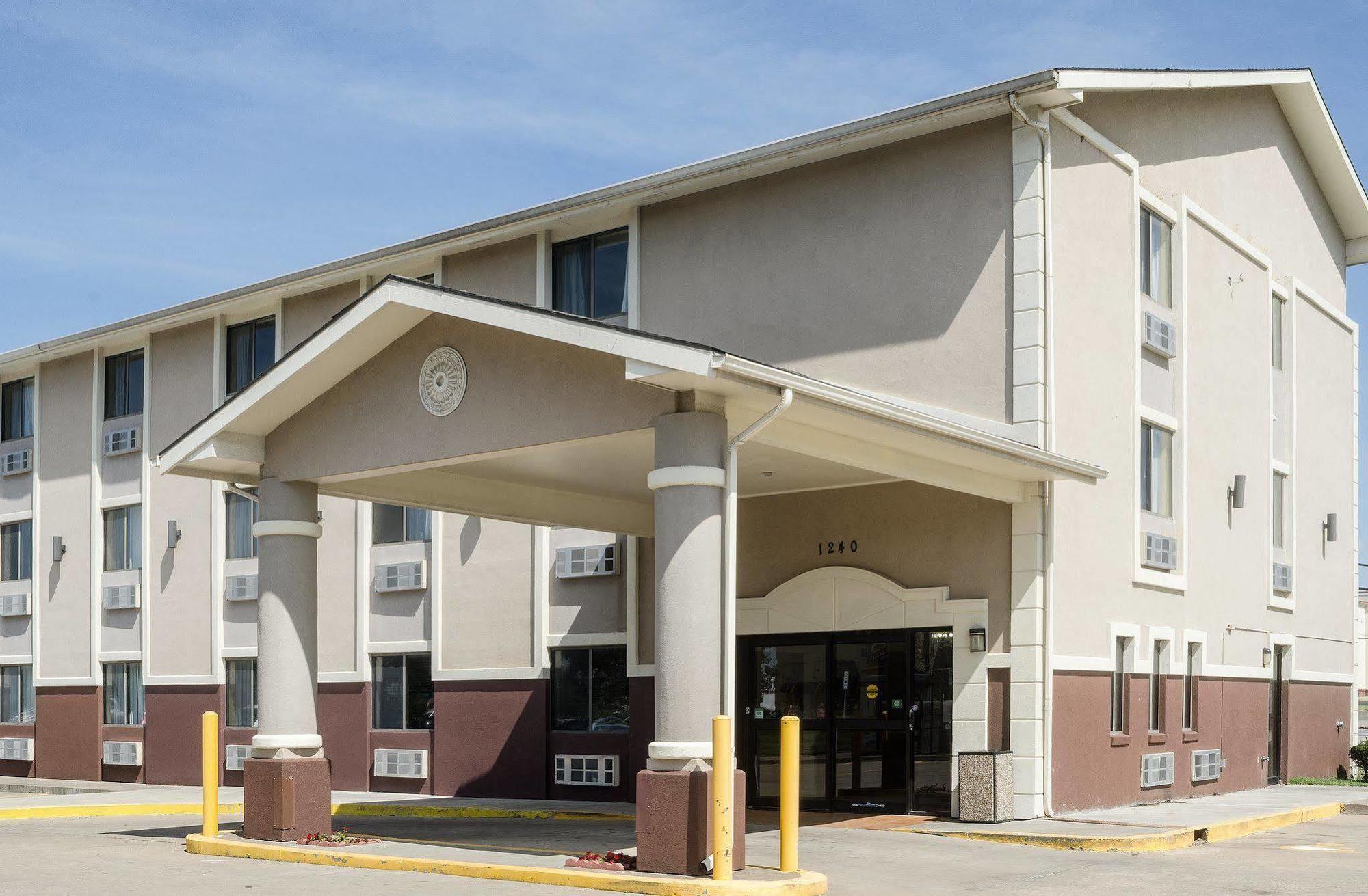 Quality Inn I-70 At Wanamaker Topeka Exterior photo