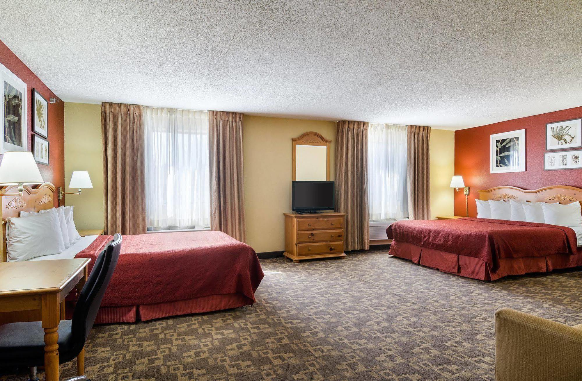 Quality Inn I-70 At Wanamaker Topeka Exterior photo